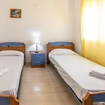 LA FARELLA LA COMA 60 apartamento bien ubicado con balcón